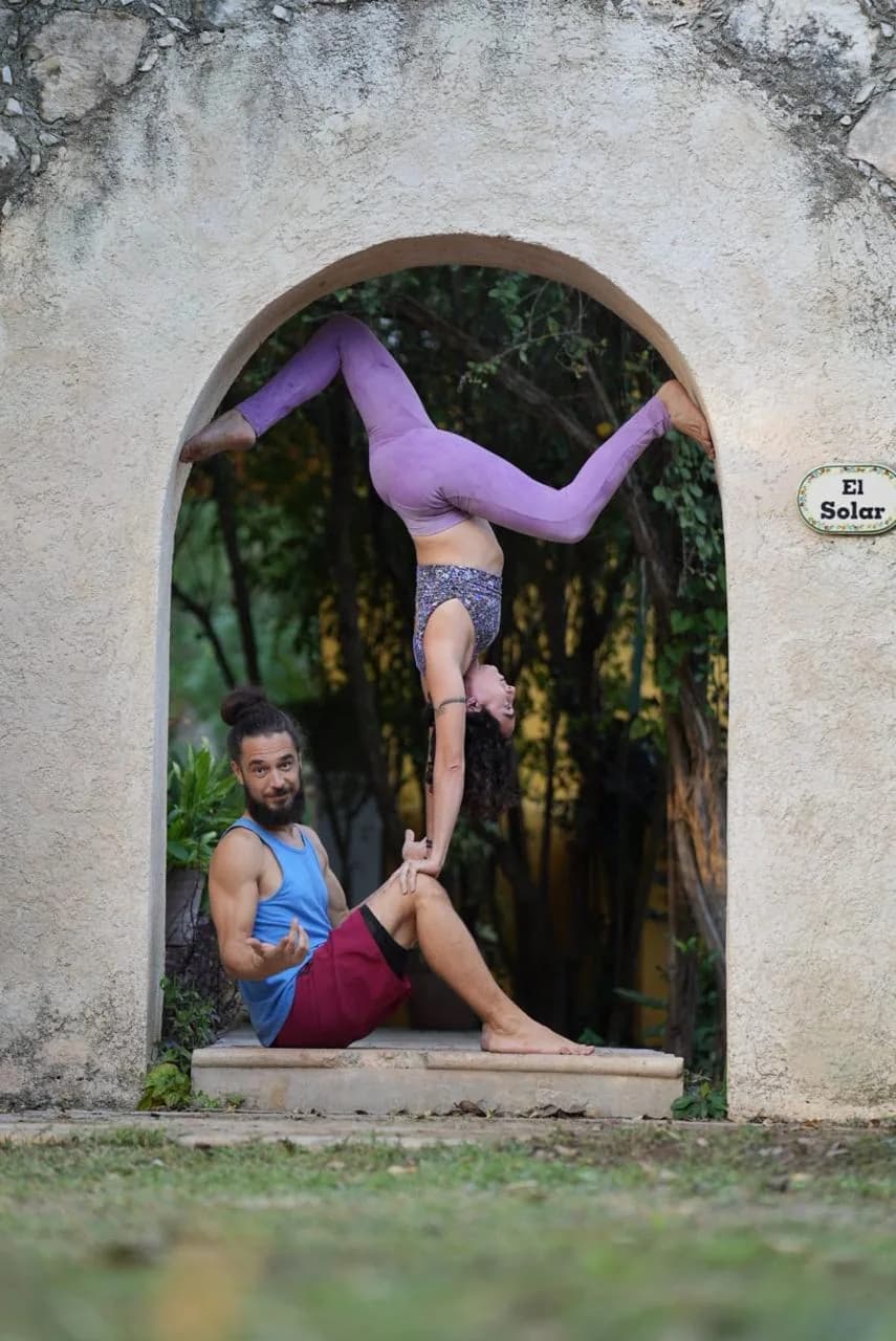 Acroyoga en La Casa del Acroyoga